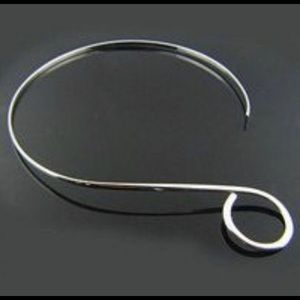 Edgy & Elegance Metal Choker